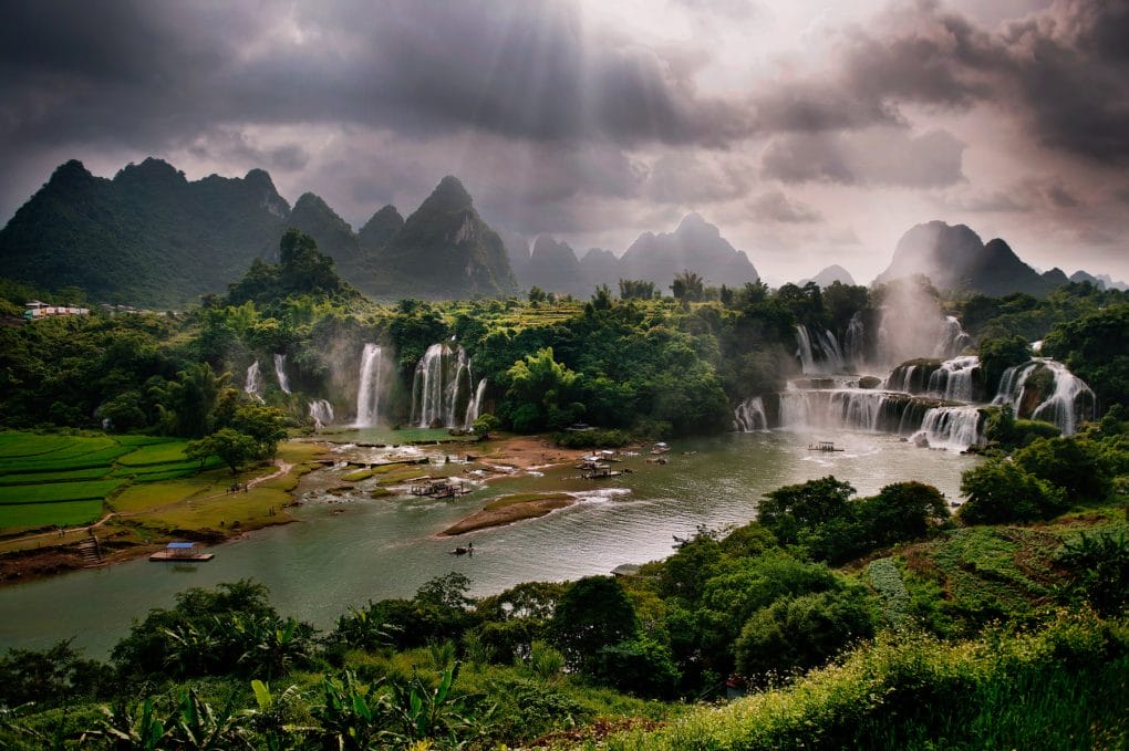 Ban Gioc Waterfalls overview - VIETNAM MOTORBIKE TOUR TO CAO BANG, BAC KAN, LANG SON
