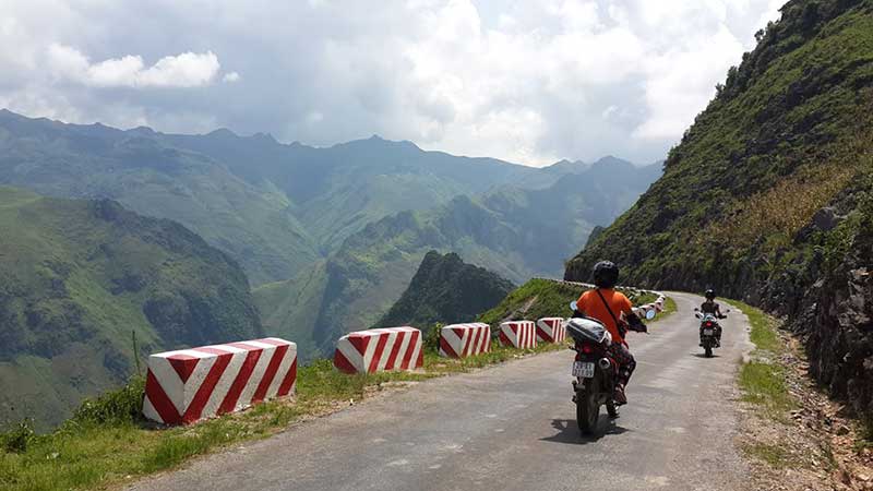 Hoang Lien Rang motorbike tour - NORTHEAST VIETNAM BACK-ROAD MOTORBIKE TOUR TO HA GIANG AND CAO BANG