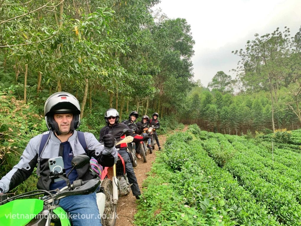 North east vietnam motorbike tour to son la cao bang 3 1024x768 - HANOI OFFROAD MOTORBIKE TOUR TO BA BE LAKE AND BAN GIOC WATERFALL