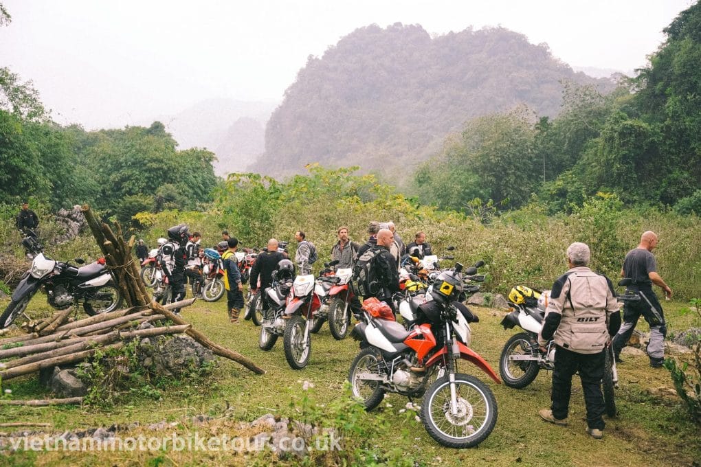 hanoi offroad motorbike tours to mai chau 12 - SHORT HANOI MOTORBIKE TOUR TO CUC PHUONG, HOA LU, TAM COC