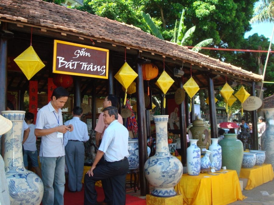 Bat Trang Ceramic Village 1024x768 - HANOI MOTORBIKE TOUR TO BAT TRANG, DONG HO AND THO HA HANDICRAFT VILLAGES