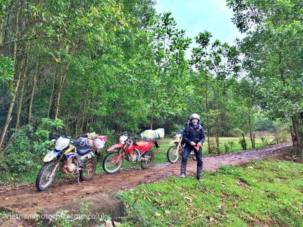 dalat motorbike tour to bao loc mui ne kon tum 3 - BEST VIETNAM MOTORCYCLE TOUR ON HO CHI MINH TRAIL FOR 15 DAYS