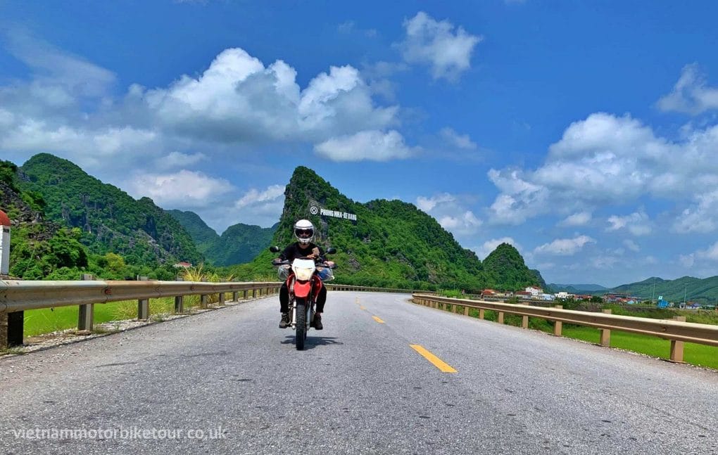 vietnam dirtbike tour to phong nha 6 1024x650 - HOI AN MOTORBIKE TOUR TO HANOI VIA HUE, DMZ, MAI CHAU