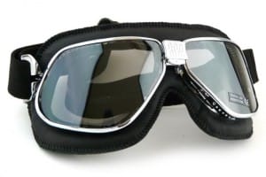 goggles for motorbike riders 300x200 - Gallery : Protective Motorbike Equipments For Your Trip