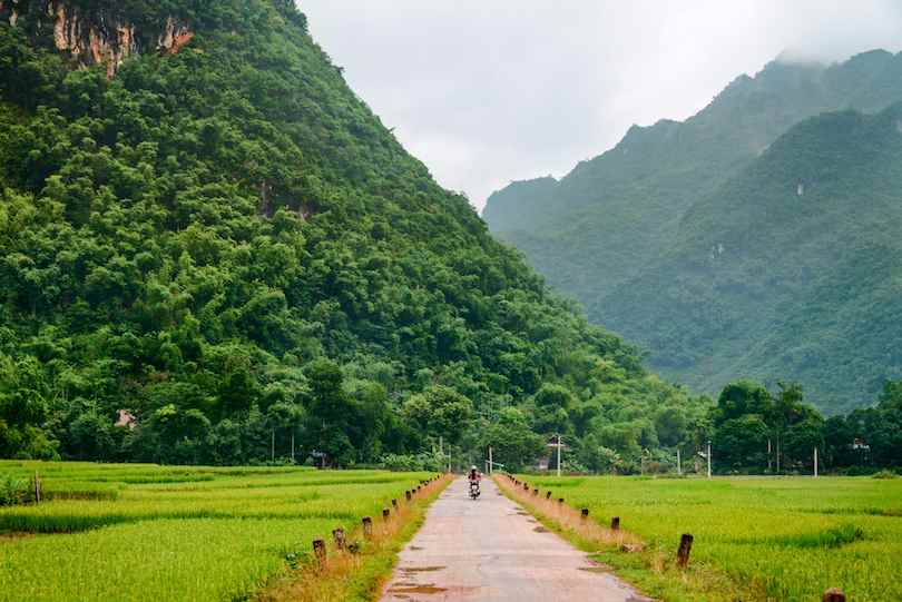 mai chau - Top 10 Best Amazing Attractions in Northern Vietnam