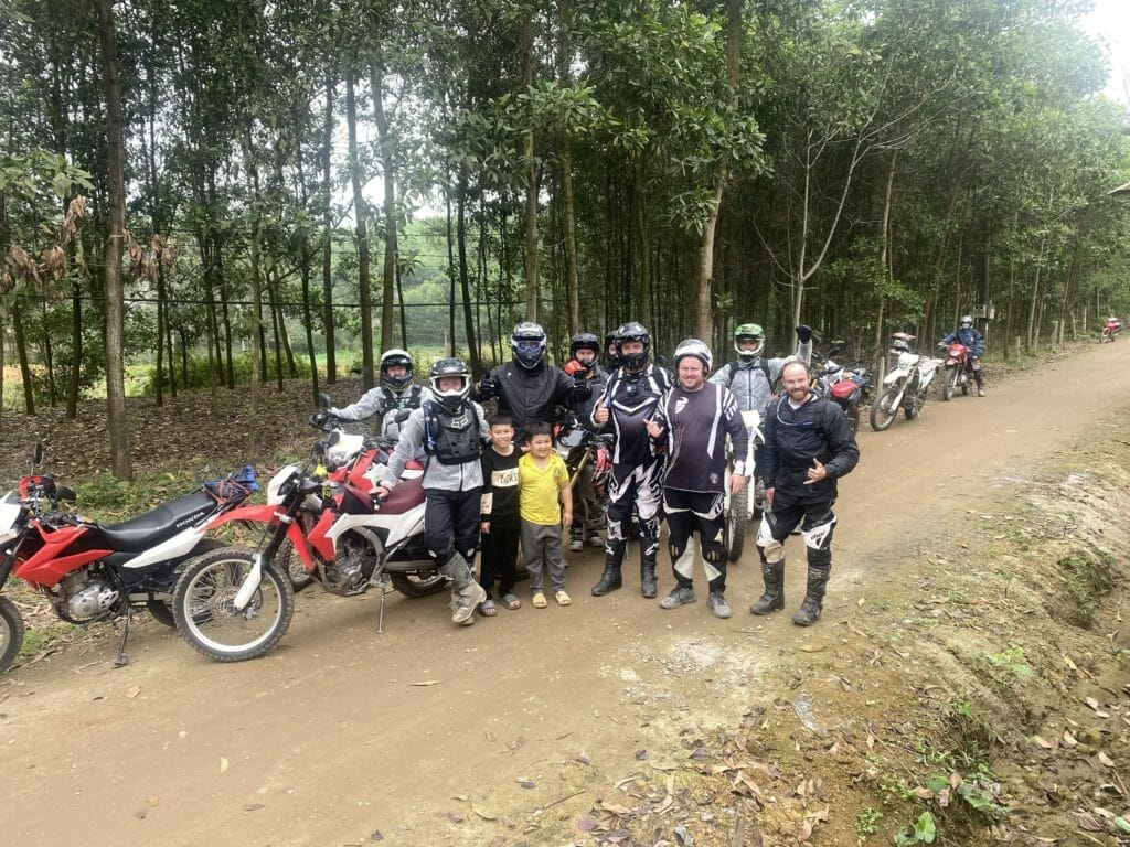 motorbike tour to Vu Linh Thac Ba lake 2 1024x768 - 4-Day Sensational Motorbike Tour From Hanoi To Moc Chau, Tram Tau, Thac Ba Lake
