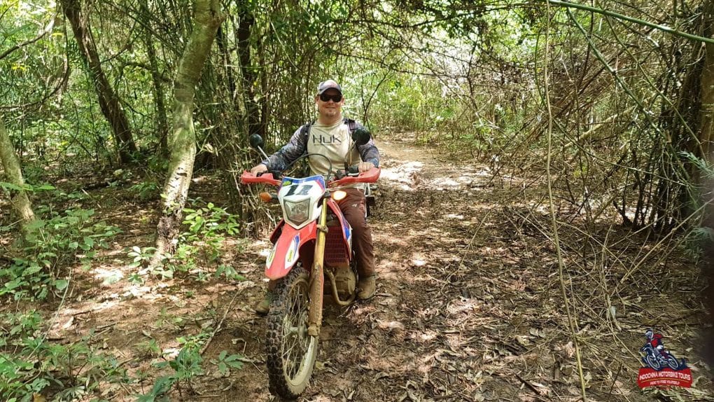 Cambodia off road motorbike tour from phnom penh to siem reap 17 - Best Southern Cambodia Motorcycle Tour from Phnom Penh to Kampong Chhnang, Kirirom National Park