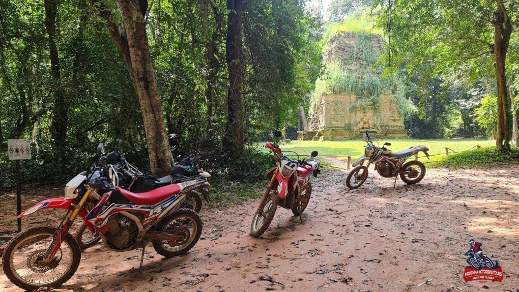 Cambodia off road motorbike tour from phnom penh to siem reap 19 - Best Southern Cambodia Motorcycle Tour from Phnom Penh to Kampong Chhnang, Kirirom National Park